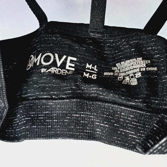 Move by Ardene Black & White Pinstripe Lightweight Strappy Sports Bra Size M-L - Picture 6 of 6